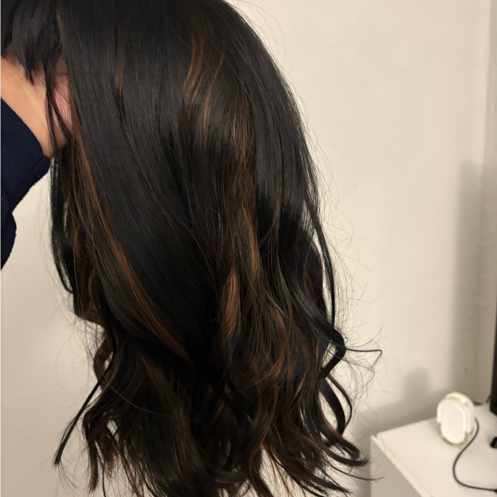 Wig - Picture 3 of 4